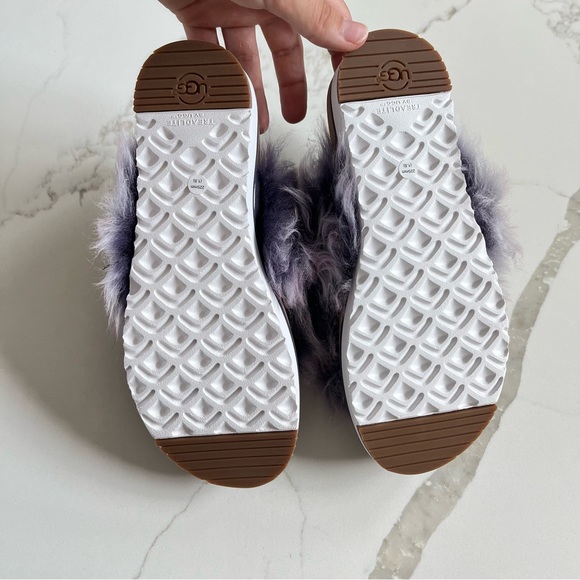 UGG Holly Sheepskin Sandal - Picture 7 of 12